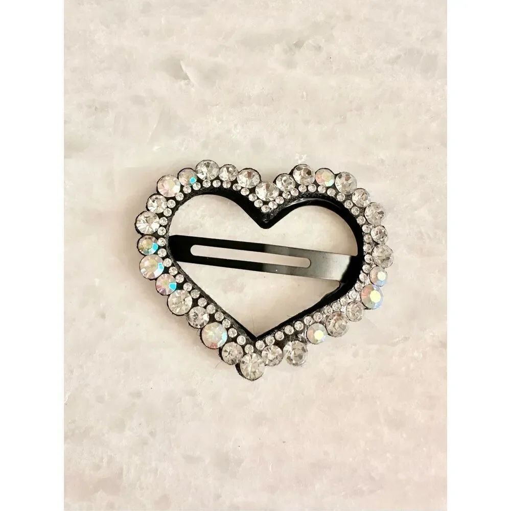Silvery rhinestone sparkly valentine heart hair clip